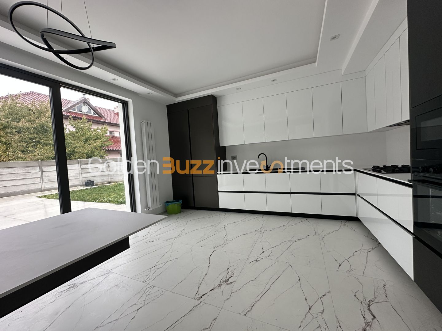 VIla S+P+1+M | Teren de 1000mp | Lift Interior | Finisata Complet - Poză 12
