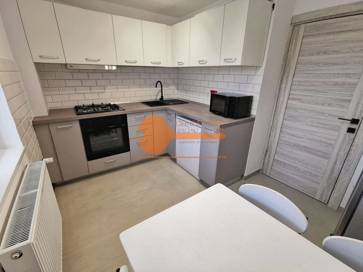 Apartament 3 camere Gorjului - Poză 1