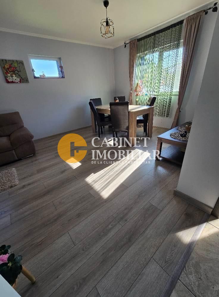 Casa tip duplex - constructie proprie - la asfalt - Poză 16