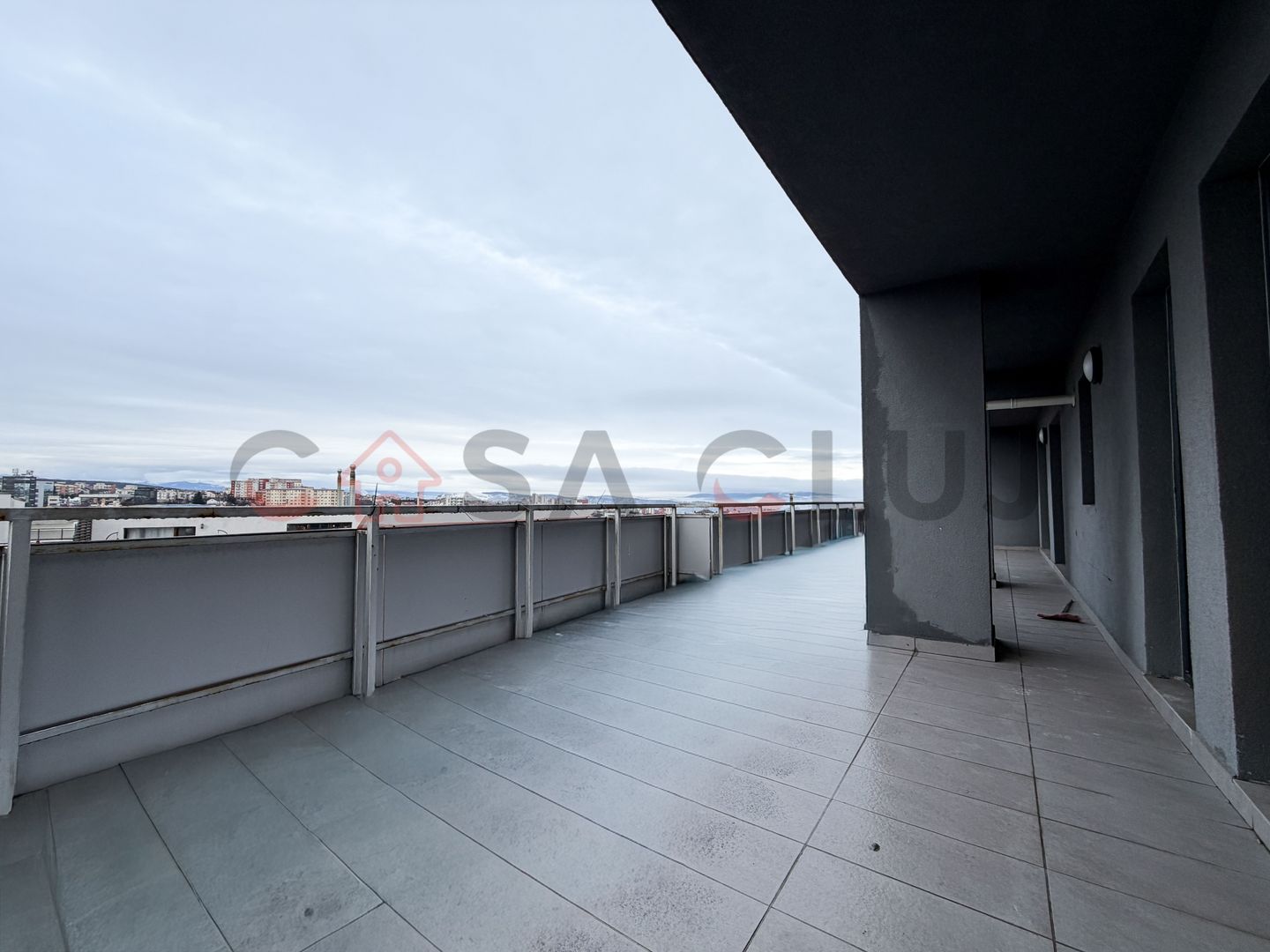 3 camere, terasa de 46 mp, vedere panoramica, Buna Ziua! - Poză 3