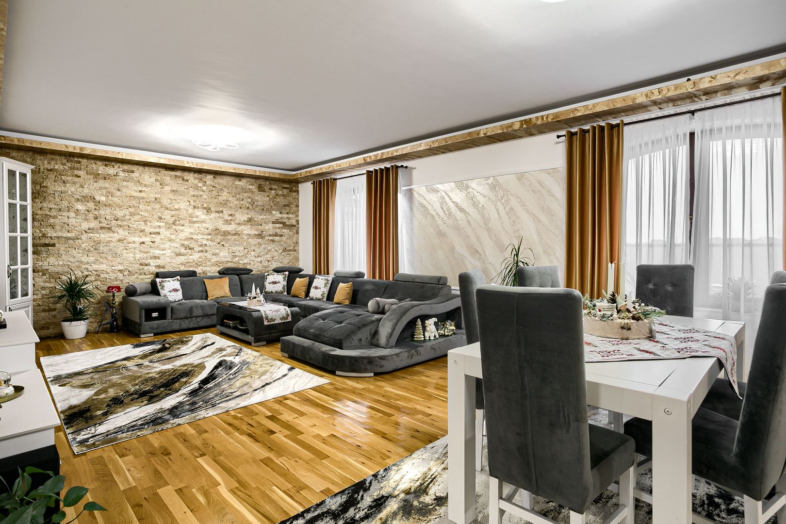 PRET NOU! Casă deosebită în Livada - COMISION 0% - Poză 8