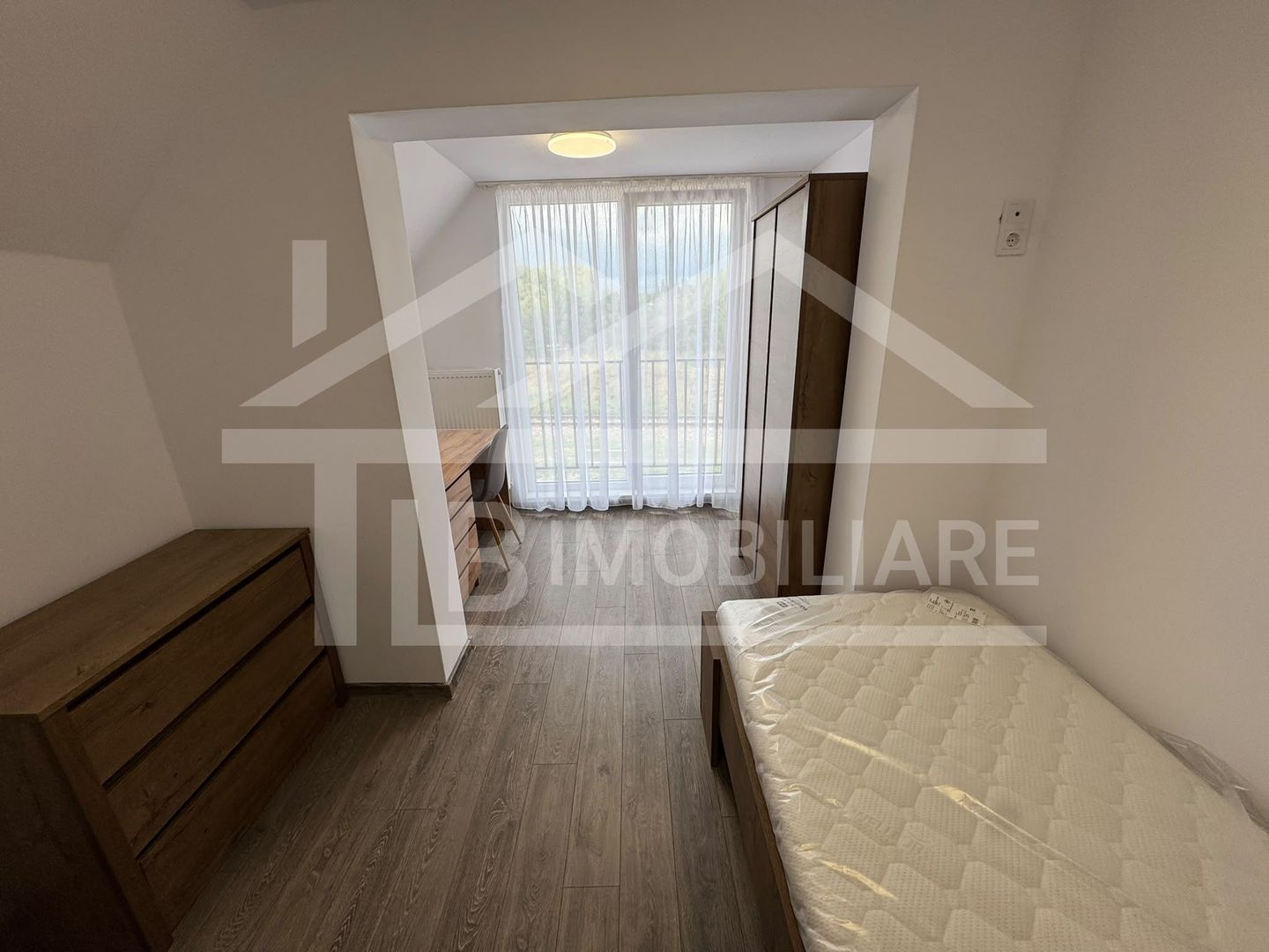 Apartament cu o camera, 30mp, Zona UMFST - Poză 4
