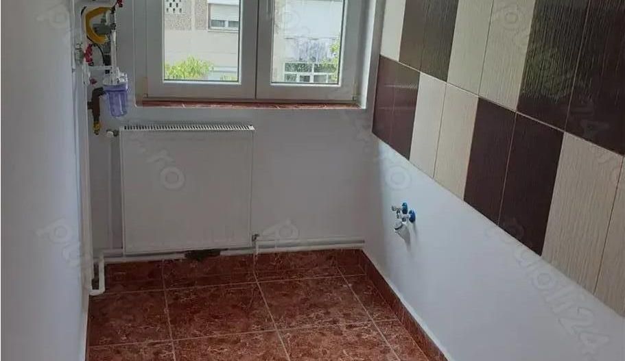 Apartament 2 camere zona Dacia cu centrala - Poză 1