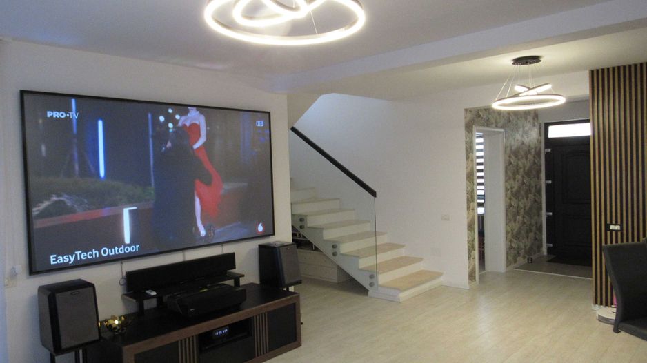 Superba Casa 4 Camere 3 Locuri Parcare Domnesti - Poză 1