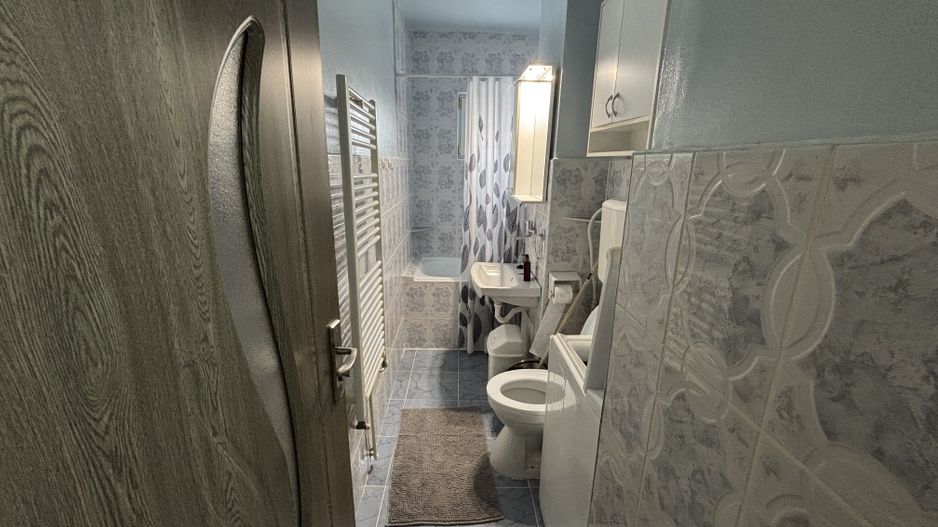 Ap. Cu 2 camere - zona 7 noiembrie - Poză 7