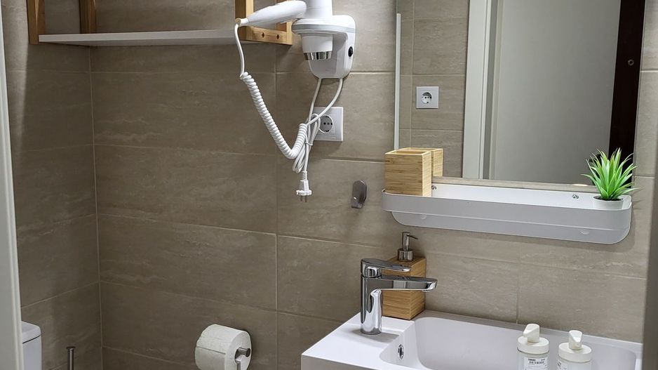 De vanzare 2 camere zona Ultracentral/Str.Lipscani/Centrala Proprie - Poză 6