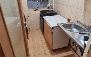 Libera garsoniera de vanzare in Iasi, bd Poitiers, decomandata - Poză 1