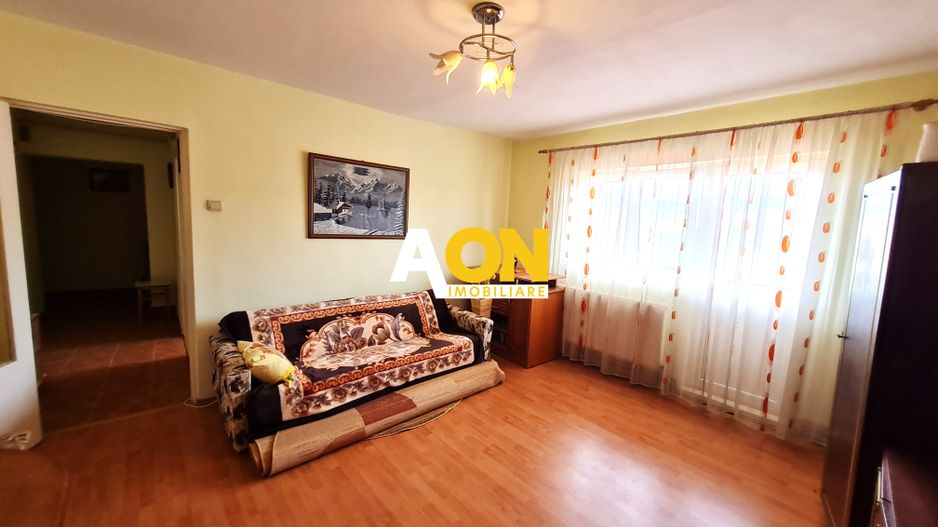 Apartament 2 Camere, Etaj 3, 54 mp, Semidecomandat, Zona Cetate - Poză 2