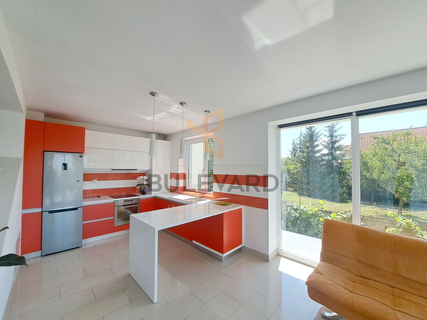 Casa tip dulplex 120 mp + 80 mp terase + garaj, zona Liceu Waldorf - Poză 5
