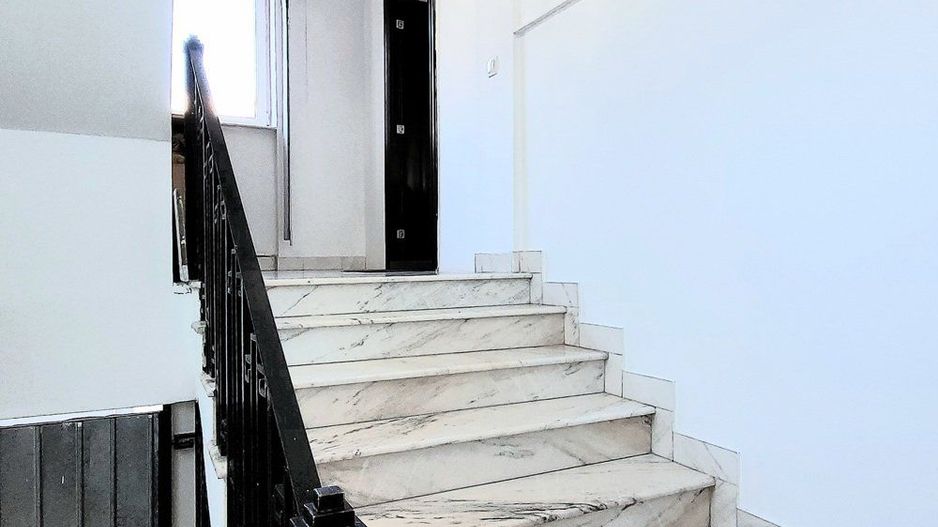 Apartament 5 camere, 250mp, vilă stradală, centrală proprie Dna. Ghica - Poză 10