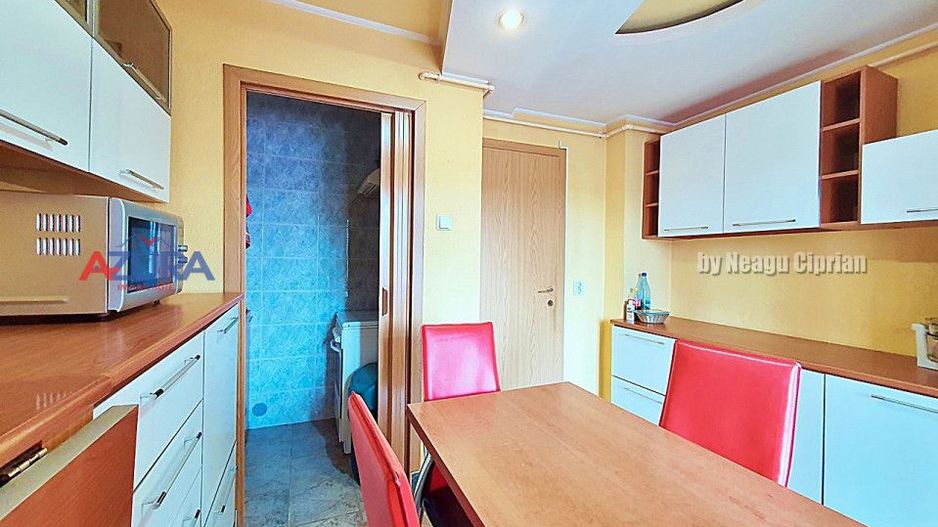 Vanzare Apartament 3 Camere Eremia - Poză 11