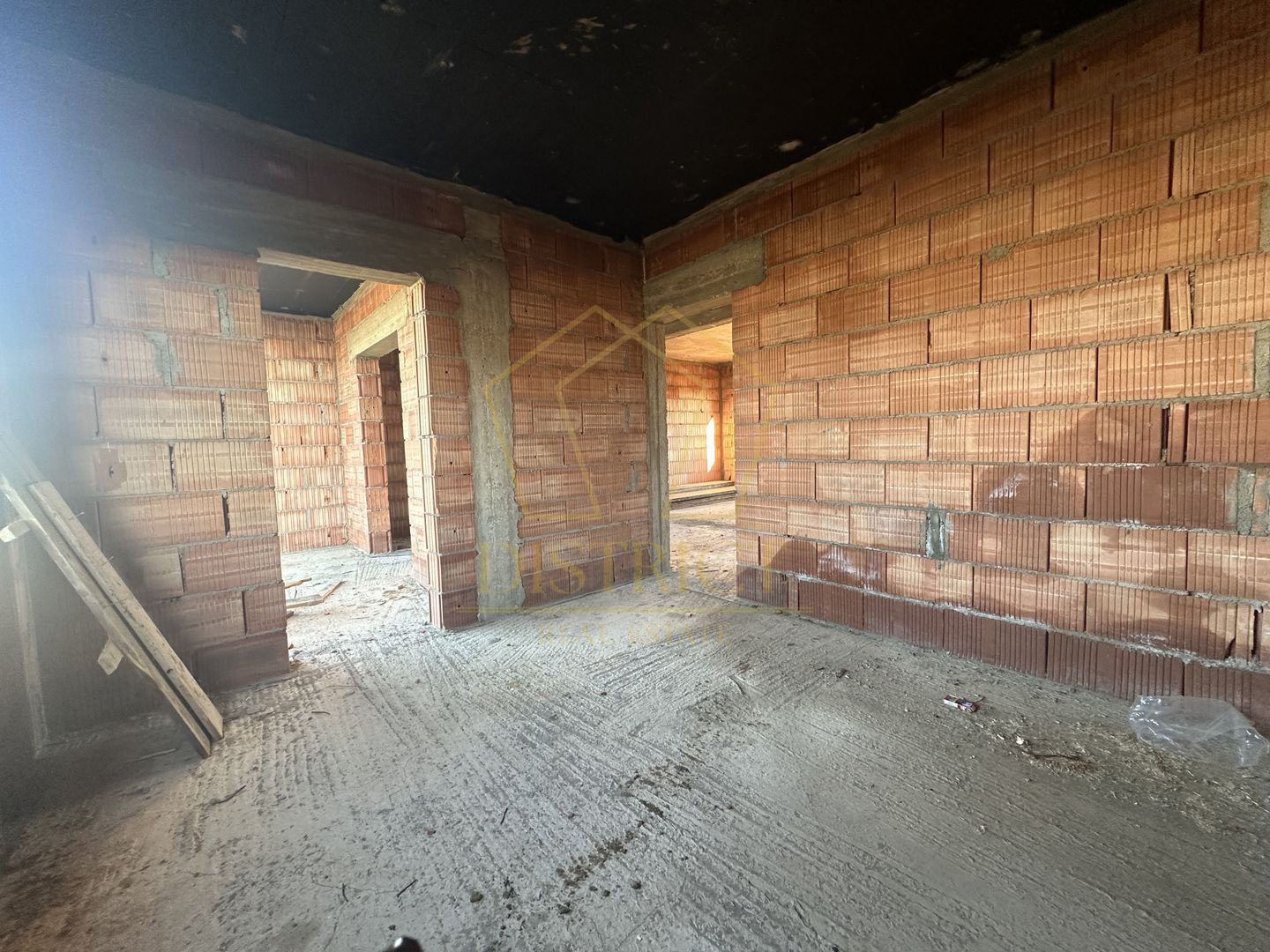 Duplex deosebit cu 5 camere despărțiți prin camera tehnica | Urseni - Poză 6