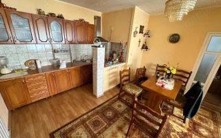 Vand sau schimb Casa P+Et+M -zona Piata Mare Str Bujorului - Poză 8