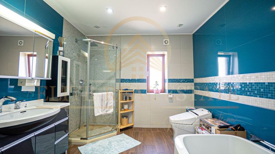 Mamaia Sat - Vila moderna, dotari premium, curte mare, vedere la lac! - Poză 18