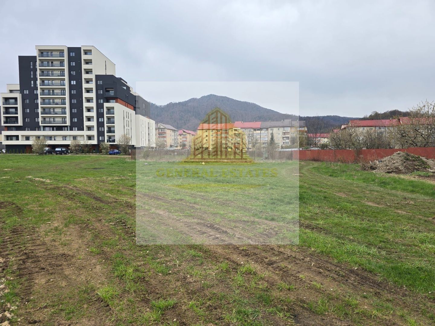 Teren  de vânzare în Brașov, zona Noua – 900 mp - Poză 1