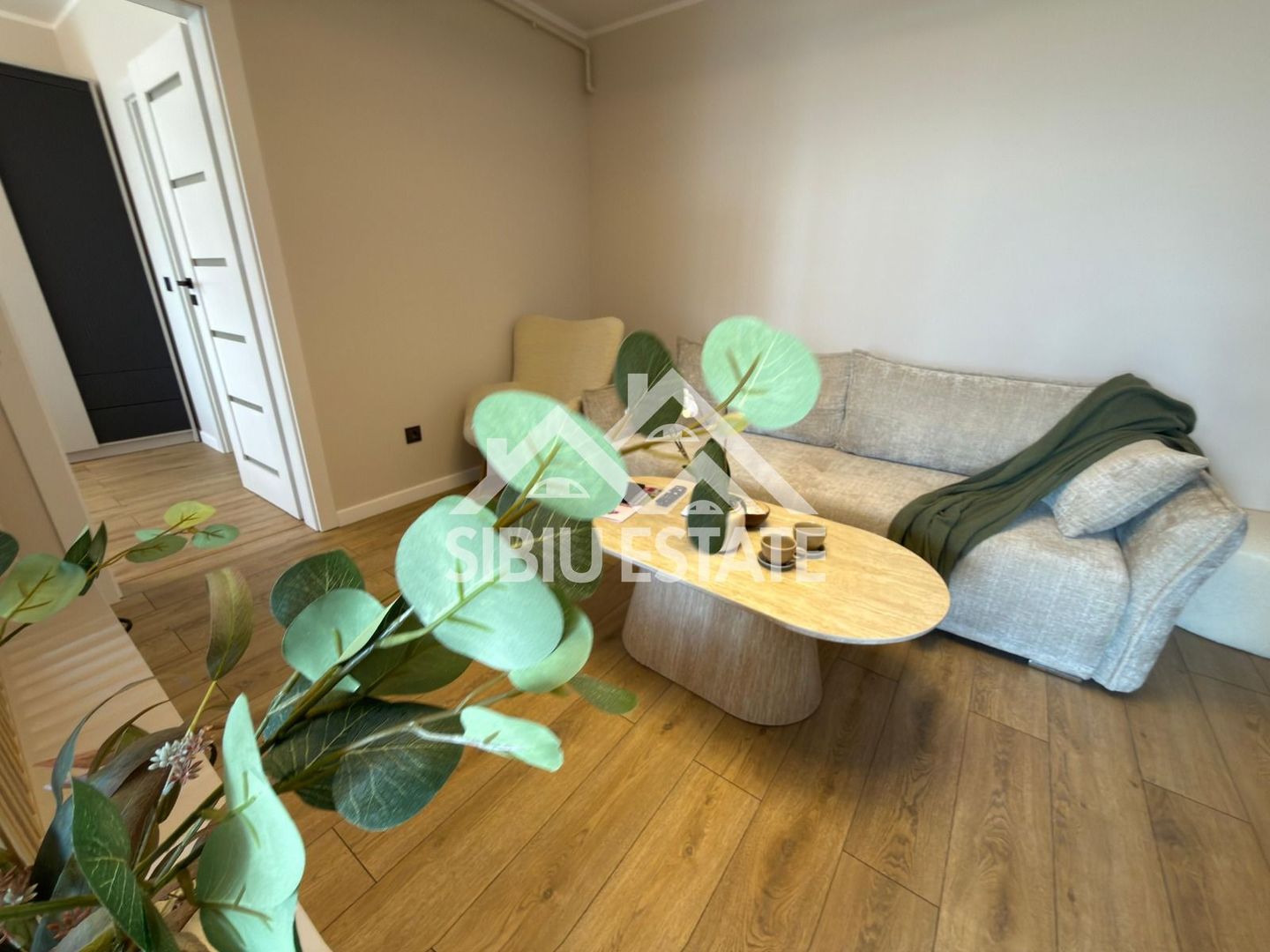 Apartament de vanzare cu 2 camere, etaj 1 bloc cu lift - Poză 3
