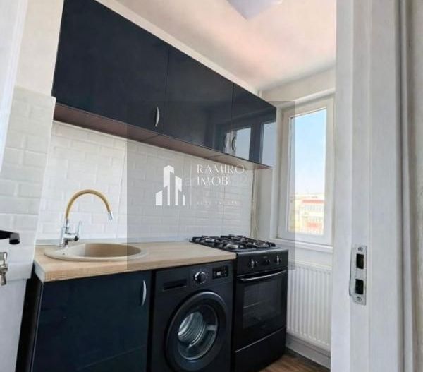 Proprietar , Garsoniera decomandata Cf 1 , Metrou Eroii Revolutiei - Poză 2