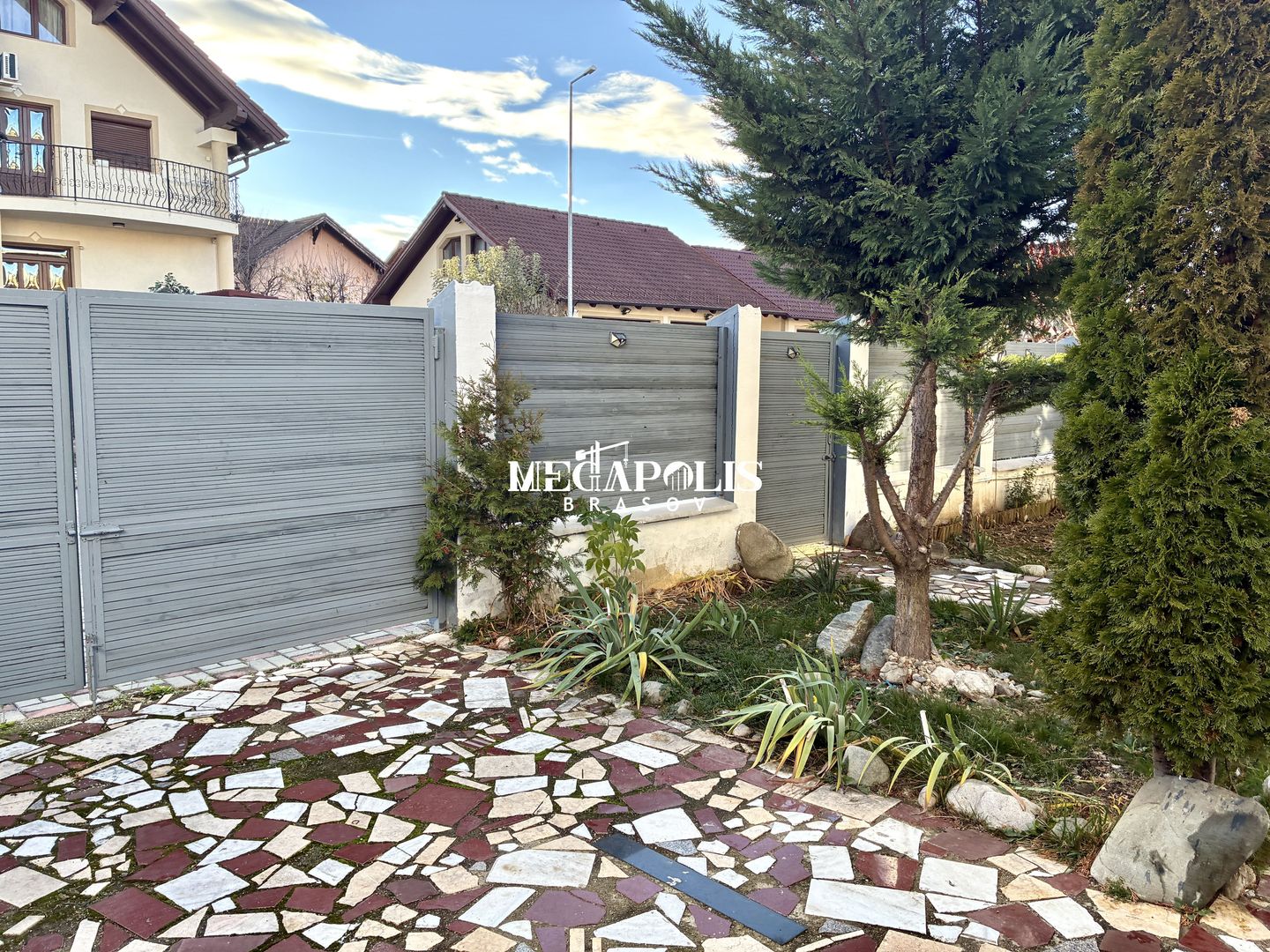 Casă / Ghimbav / 4 camere / Curte privată / Terasă - Poză 38