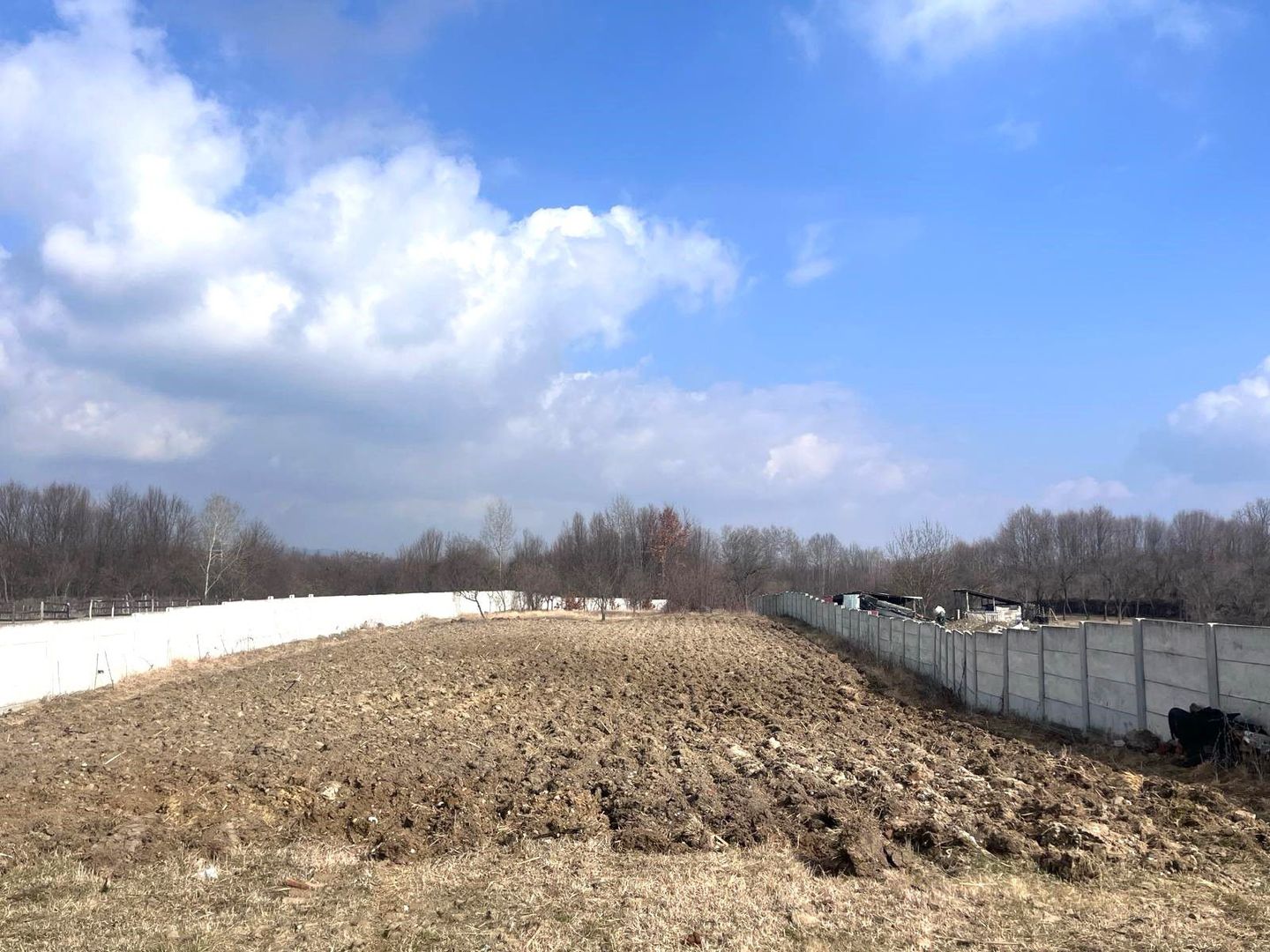 Priveliste frumoasa! Vanzare casa cu 3 camere in Sotanga! - Poză 8