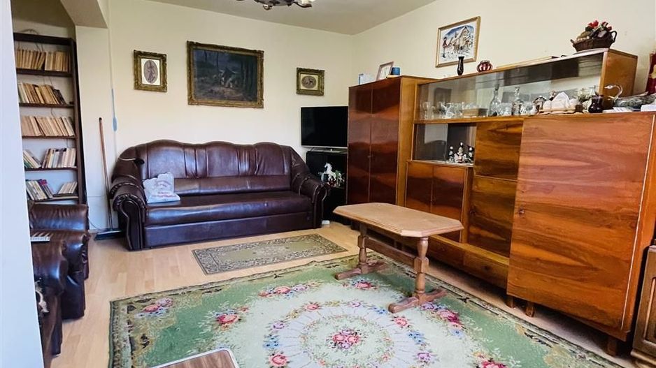 Apartamentï¿½cu 2ï¿½camere tip AN decomandat zona Iosia. - Poză 1