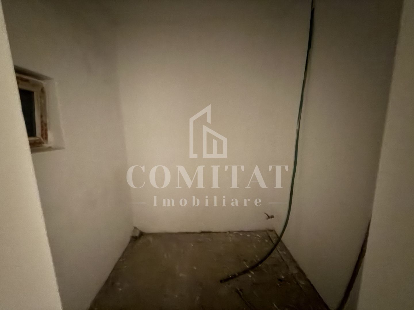 Casa înșiruită cu 4 camere | Parcare | Zona străzii A. Iancu Floresti - Poză 11