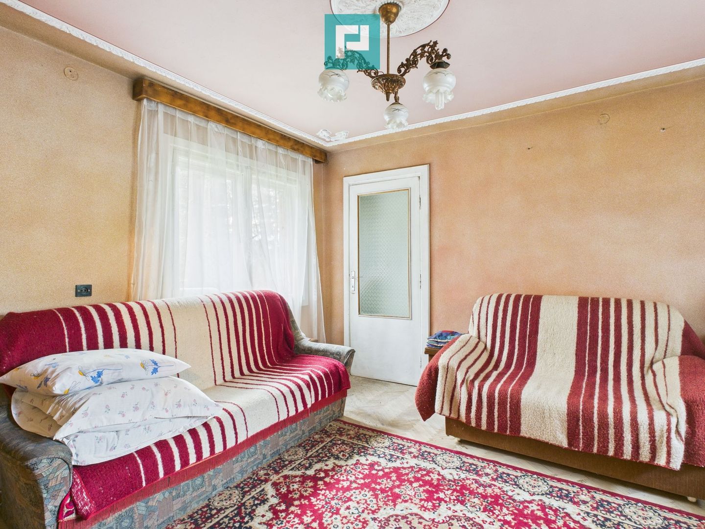 Casă P+E+M cu teren 8163 mp – Roşia Nouă (Petriş) - Poză 17