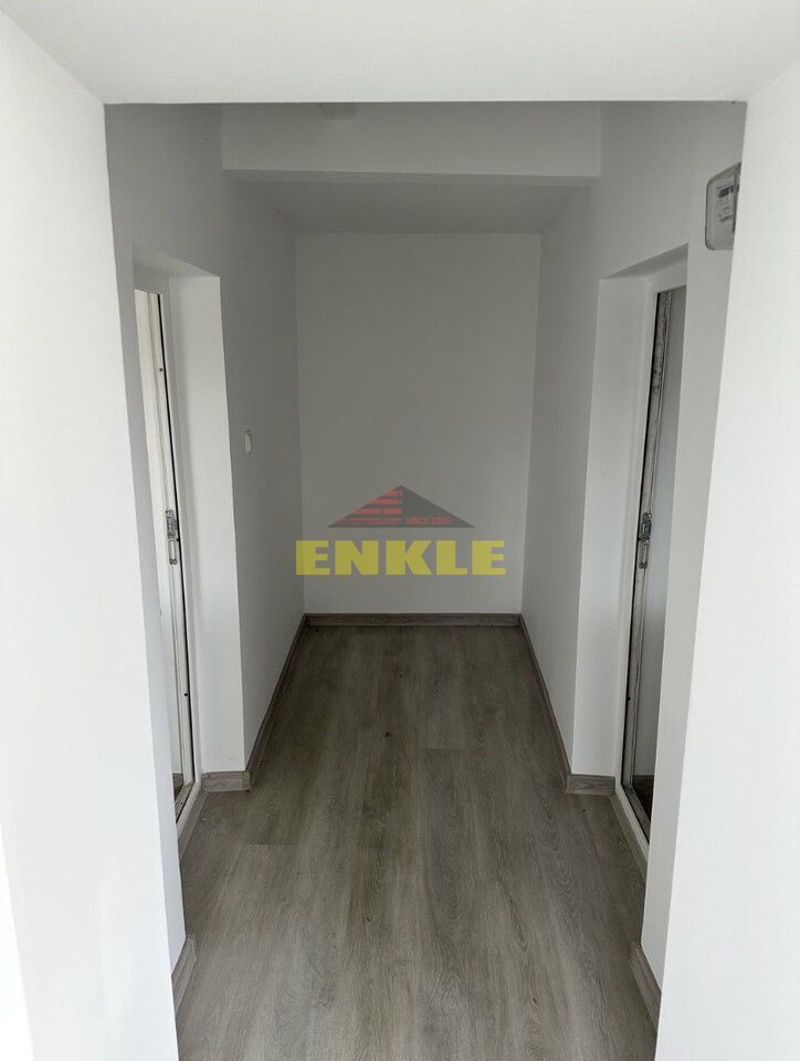 De vanzare casa, Zona Puskin, pret 60.500 € Neg! - Poză 1