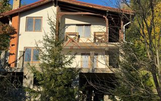 Vila S+P+E, priveliste deosebita, 6 camere, garaj, terasa, Cornu, PH - Poză 2