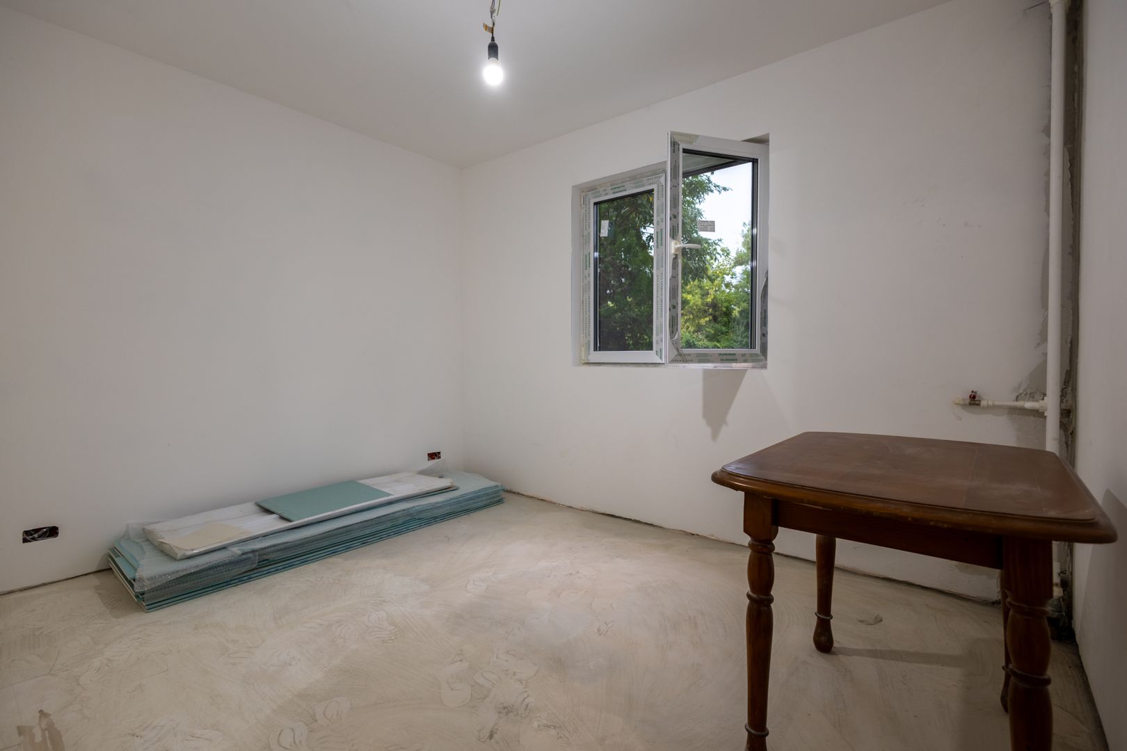 2 camere la parter, renovare avansată | Str. Argeșelu, Școala 110 - Poză 6