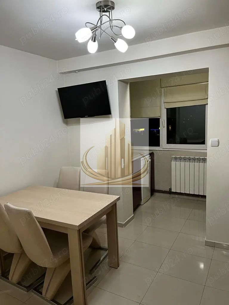 Apartament 3 camere, decomandat, zona Lunei - Poză 4