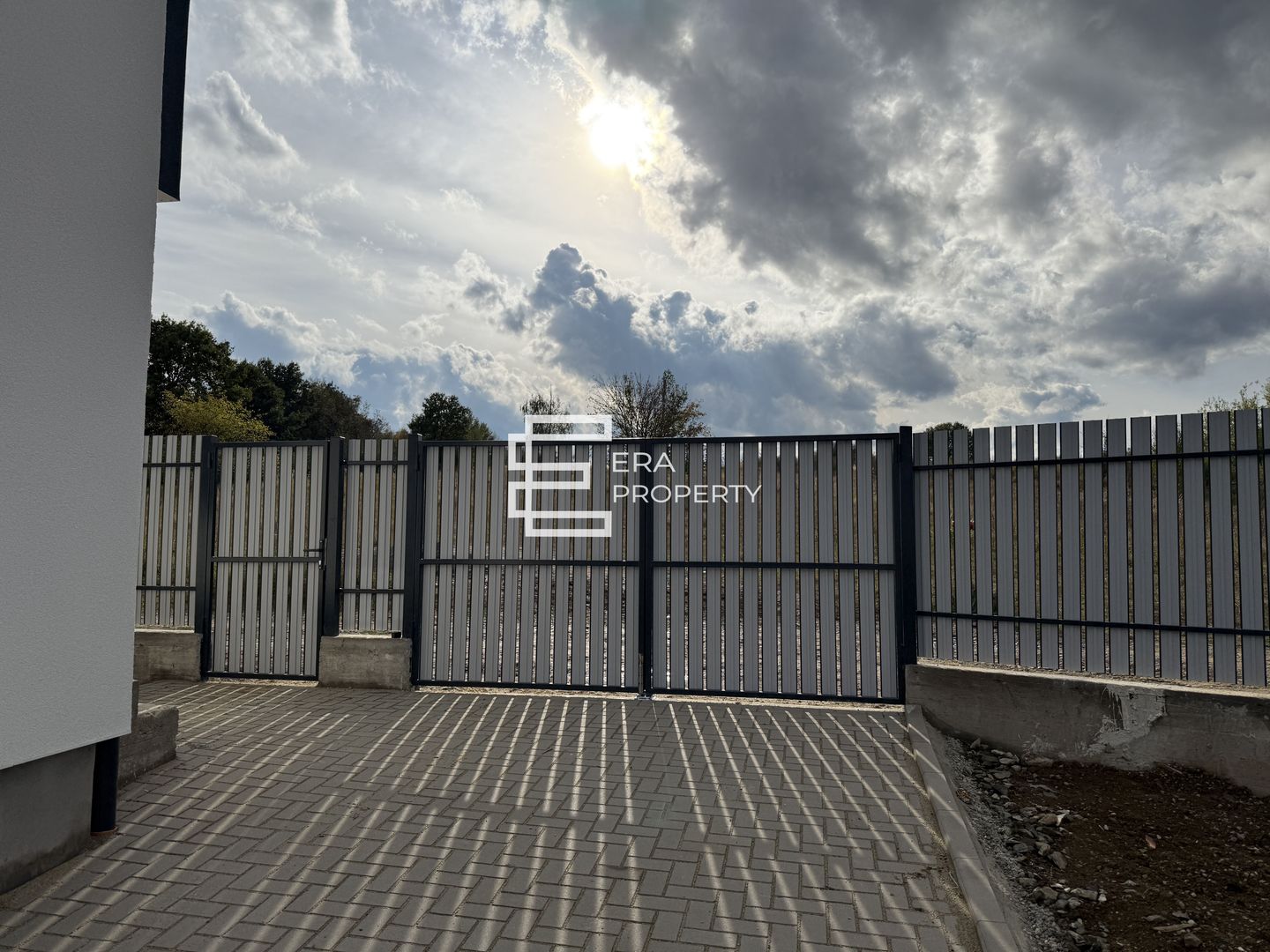 Casă nouă, cu pivniță, pod și 3 dormitoare – situată pe colț - Cisnadie - Poză 11