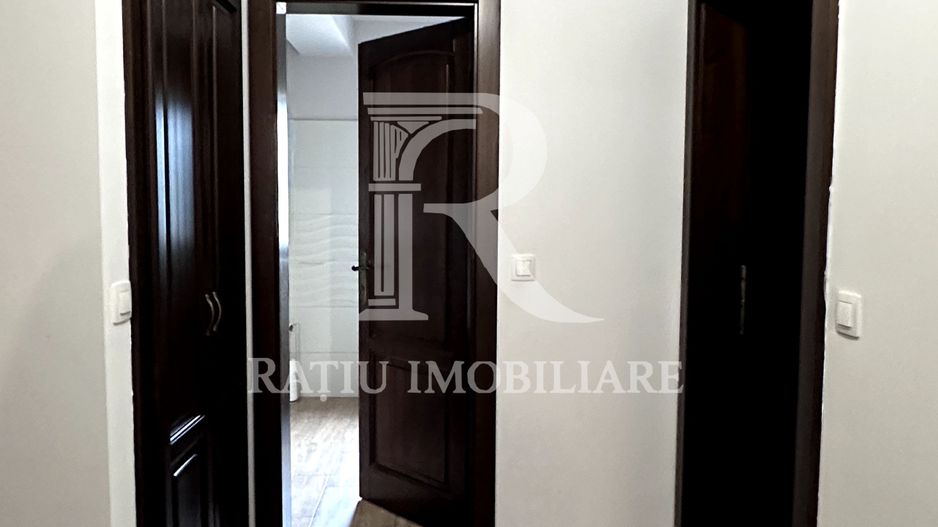 Apartament cu 3 camere | Ultracentral | Oradea - Poză 4