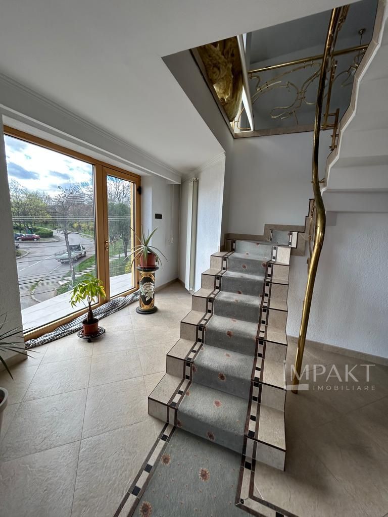 Vila individuala de lux de inchiriat, in cartier Gruia aproape de Cetatuie! - Poză 18