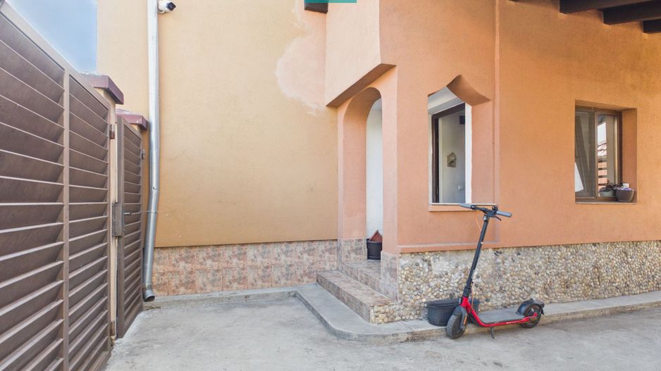 Casă 4 camere, 2 bucătării, 2 băi – zona UTA Arad - Poză 3