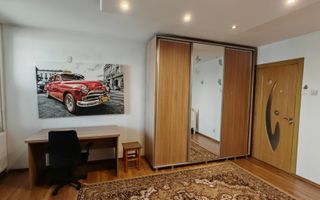 Garsoniera Tractorul Coresi,etaj intermediar,mobilata,utilata. - Poză 2