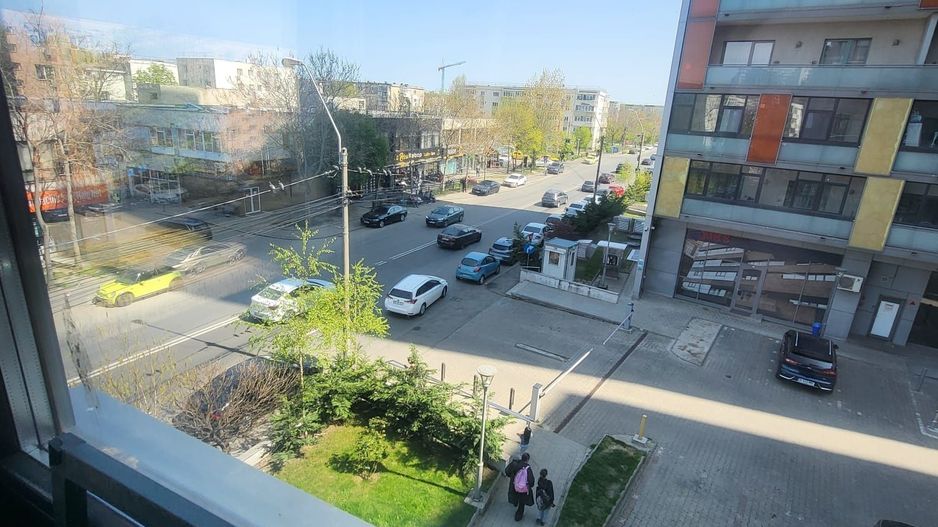 Ap 4 camere Dna Ghica Plaza, 2 locuri parcare, se accepta persoane straine,140mp - Poză 2