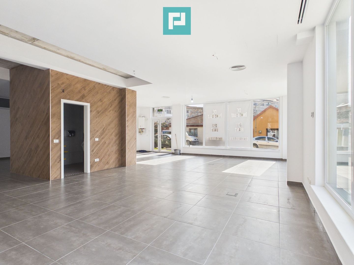 Spațiu comercial nou, 100 mp, vitrine mari, garaj - Poză 3