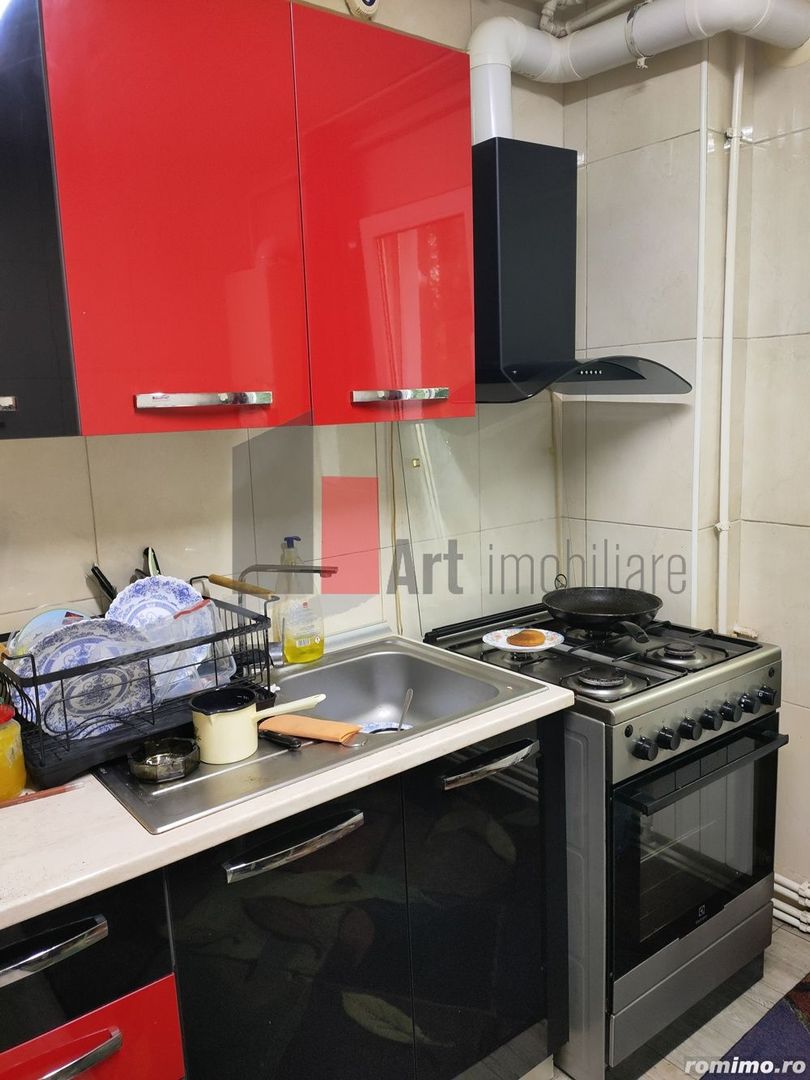 Vânzare apartament semidecomandat 4 camere cu centrală Bd. Obregia - Poză 33