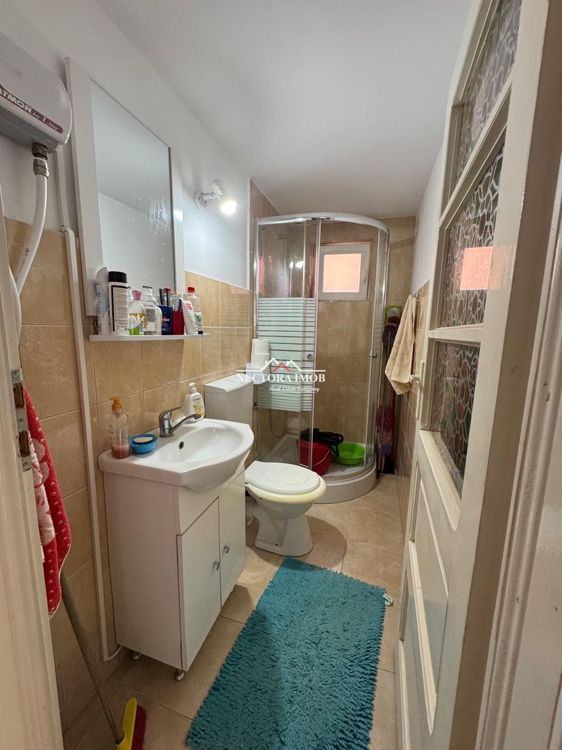 NECTORA IMOB-Casa cu etaj, mobilata, utilata, Episcopia, cu livada - Poză 6