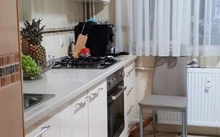 Vand apartament 4 camere - Poză 1