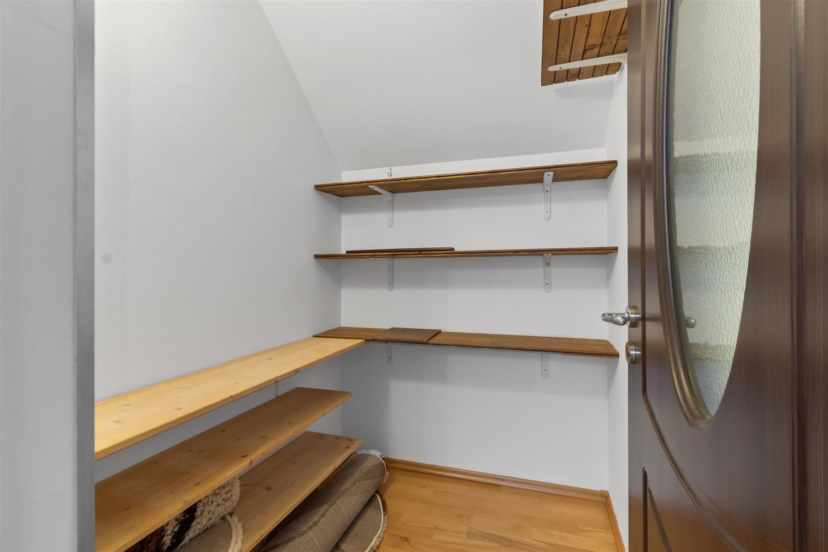 Casa individuala 5 camere | curte superba si garaj | Cristian - Poză 14