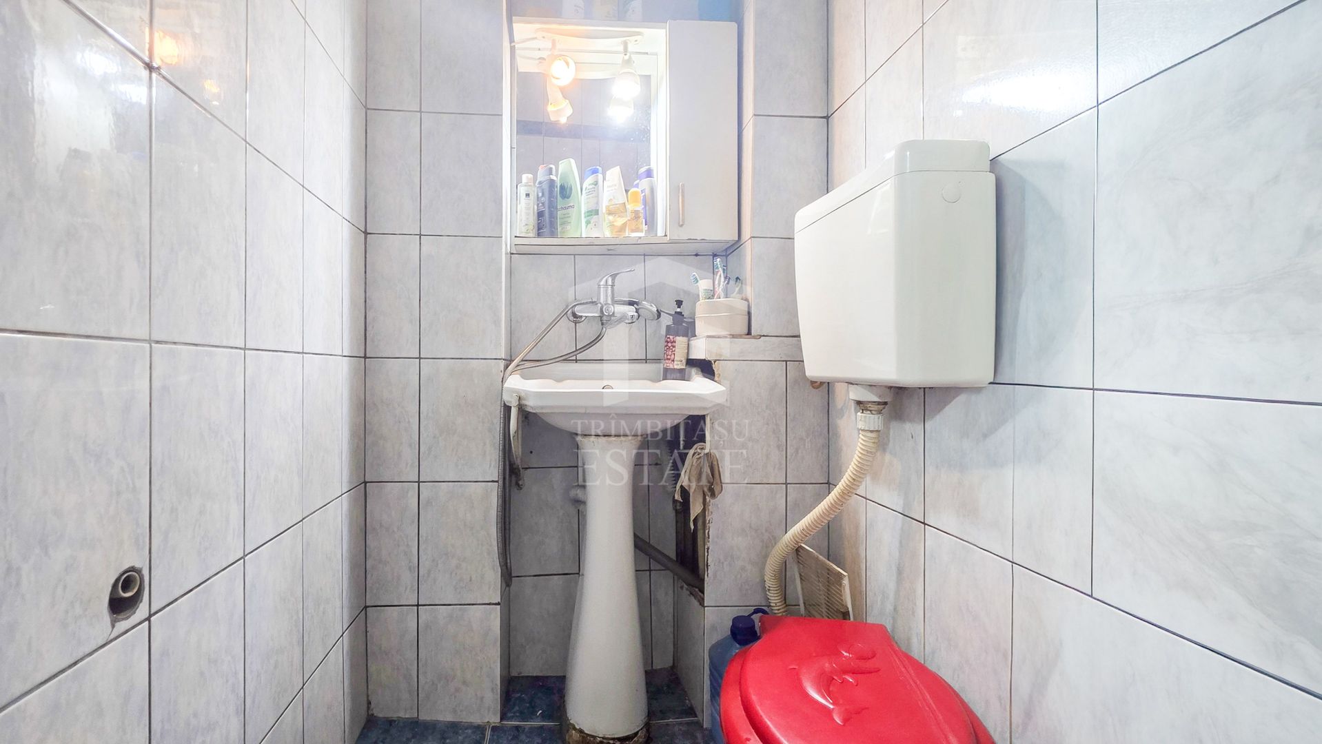 Apartament intim de 3 camere, complet mobilat și utilat + centrala - Poză 11