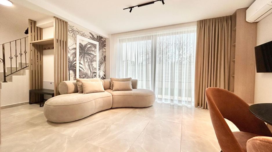 Vila de închiriat - 4 camere - Pipera - Poză 1