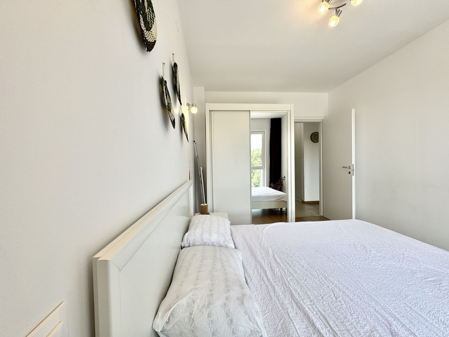 Apartament de închiriat 2 camere - vedere pădure - Poză 13