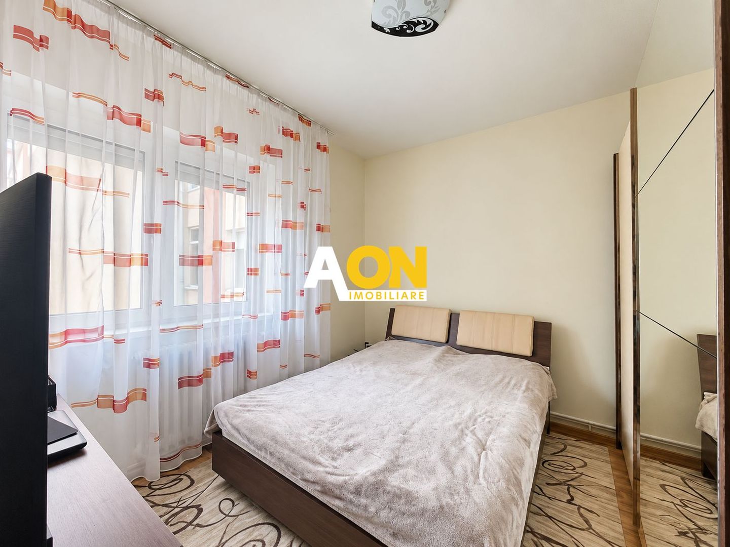 Apartament 4 camere, 102 mp utili,  etaj 2 + garaj + boxa, zona Closca - Poză 8
