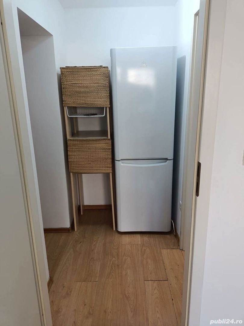 închiriez apartament 2 camere - Poză 5