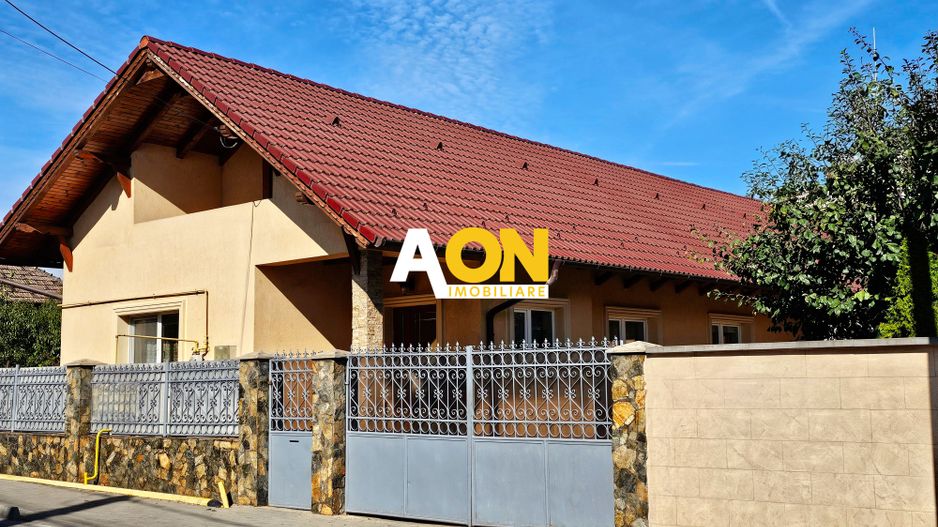 Casa renovata, 4 camere, 2 terase, mobilata, utilata, 568 mp teren - Poză 16