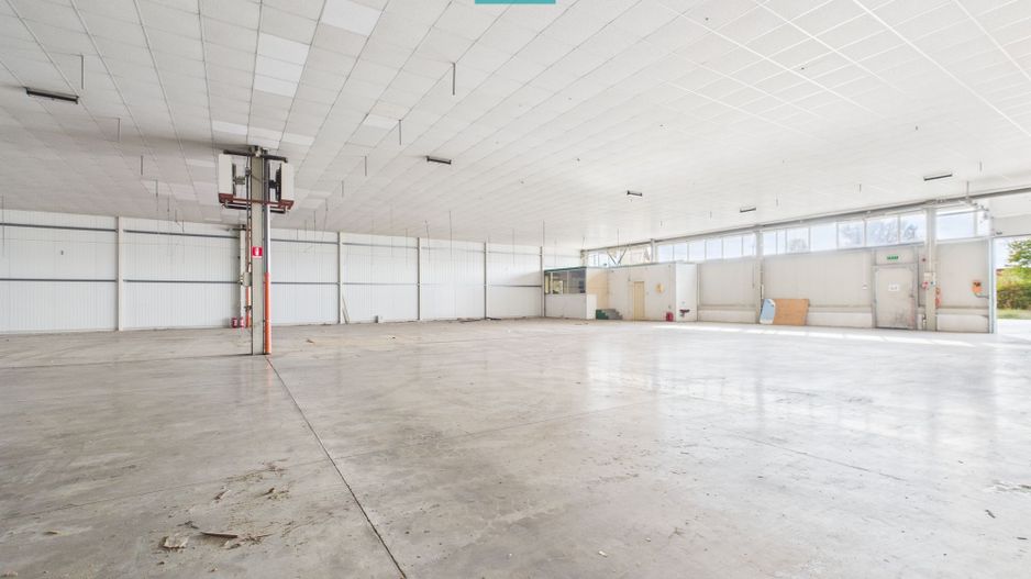 Spațiu depozitare 1,400 mp de închiriat în Ghiroda - Poză 1