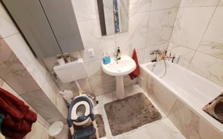 Apartament 3 camere, 2 bai, parcare, zona Metro! - Poză 11