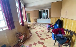 Casa cu teren de 915 mp și front de 20 ml - Poză 5